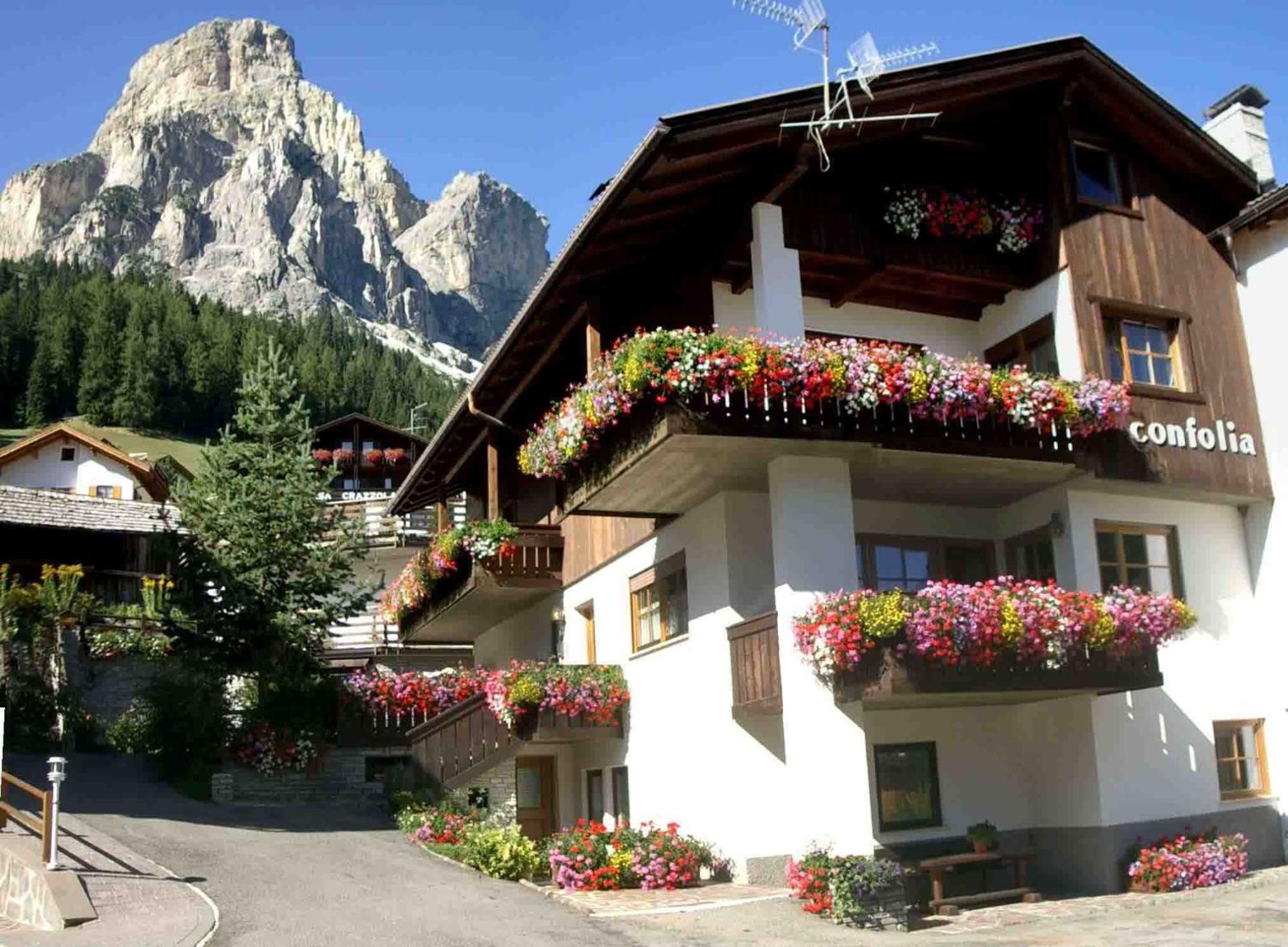 Ciasa Confolia Hotell Corvara Exteriör bild